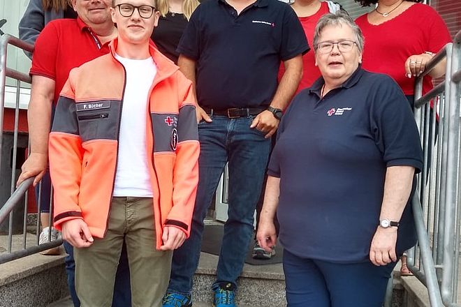 Das Bild zeigt die Teilnehmer des DRK Aufbauseminares, welches vom 24.06.-25.06.2022 in Gosheim stattfand